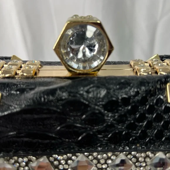 Elegant Black and White Women's Handbag Unbranded - Picture 8 of 11